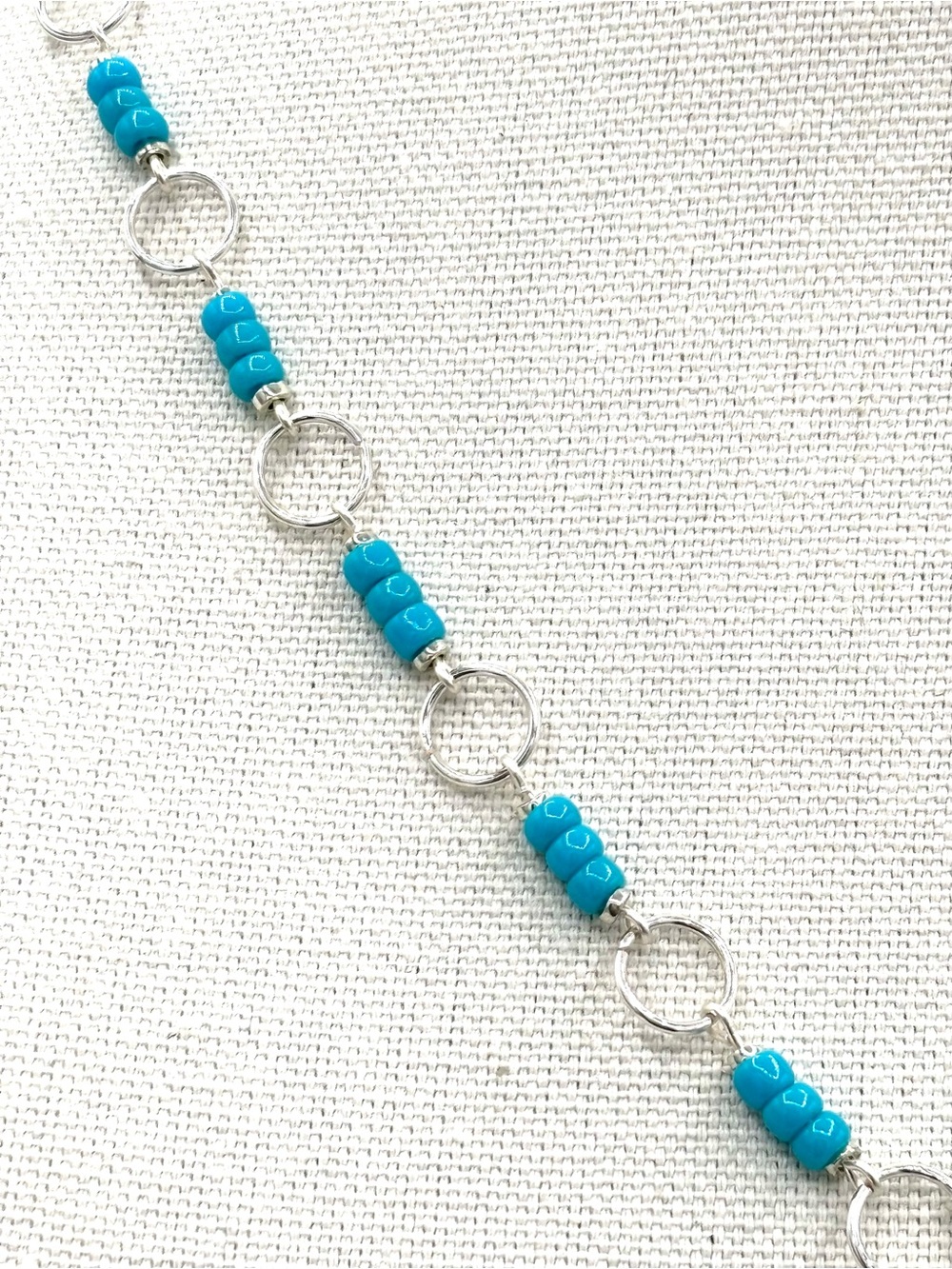 Hand Crafted Turquoise Blue Linked Beaded Pendant Lariat Necklace - Picture 5 of 8